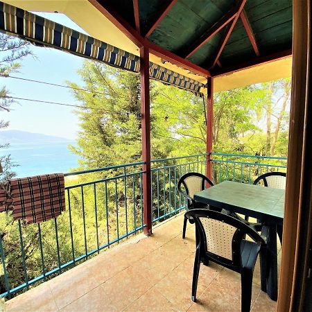 Ramo'S Cozy Beachside Haven With Panoramic Views - 1St Vlore Luaran gambar